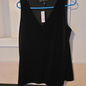 Whitehouse Blackmarket NWT Black velvet